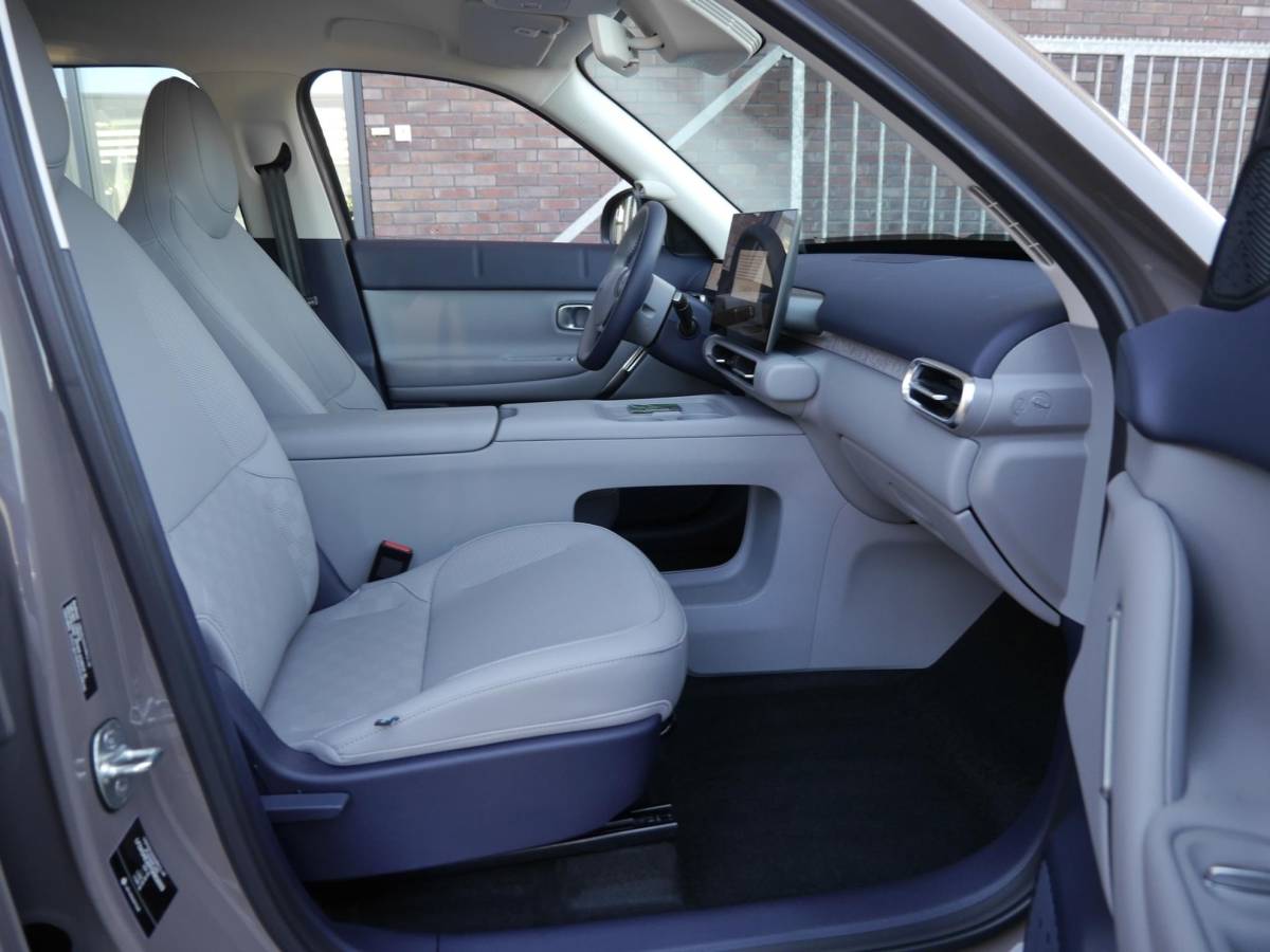 Leapmotor B03X Leapmotor B03X ProMax Design 53 kWh | Nieuw | Hoge instap | Camera | 18inch velgen | Carplay | Navigatie | Keyless entry en start