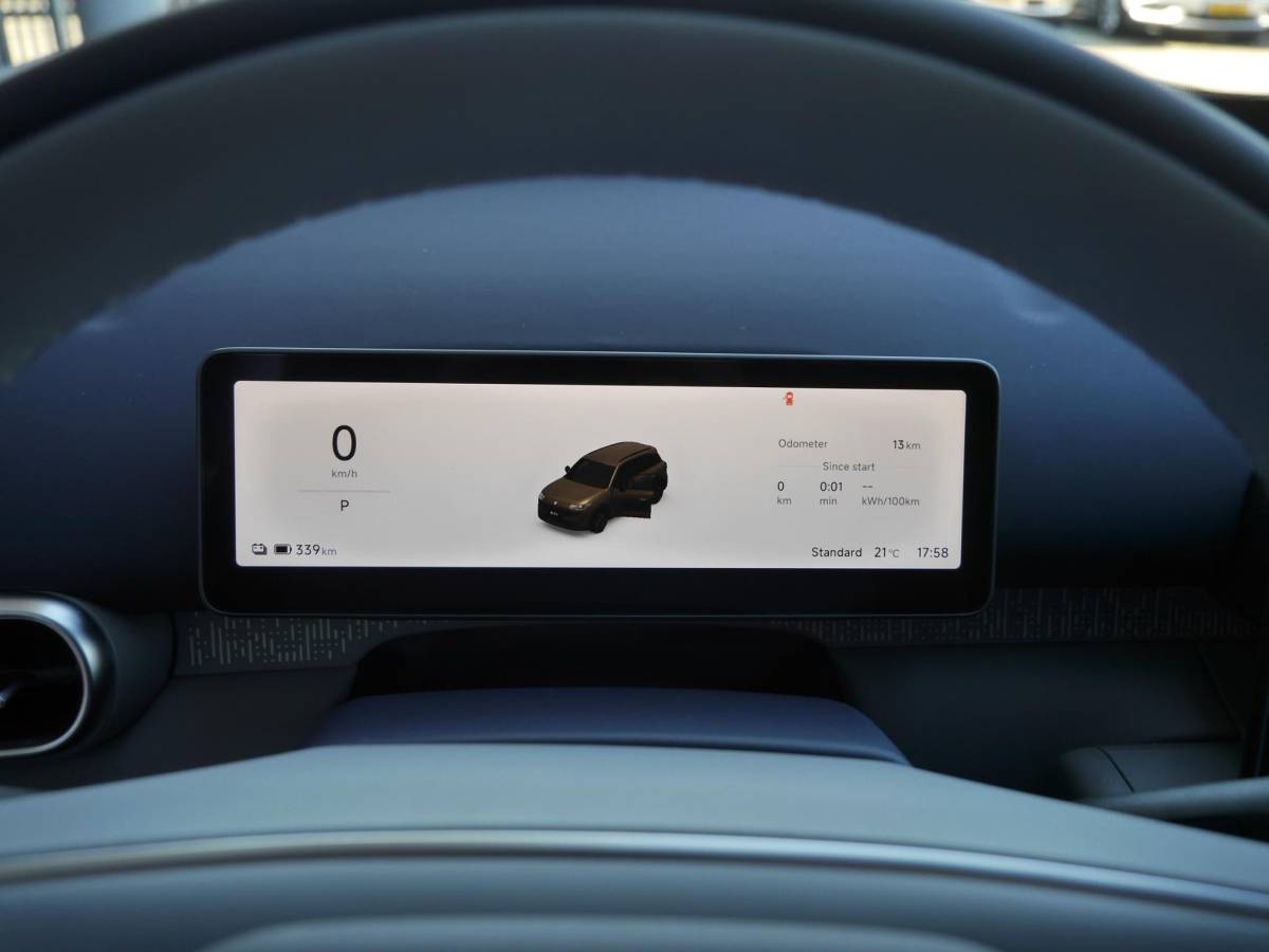 Leapmotor B03X Leapmotor B03X ProMax Design 53 kWh | Nieuw | Hoge instap | Camera | 18inch velgen | Carplay | Navigatie | Keyless entry en start