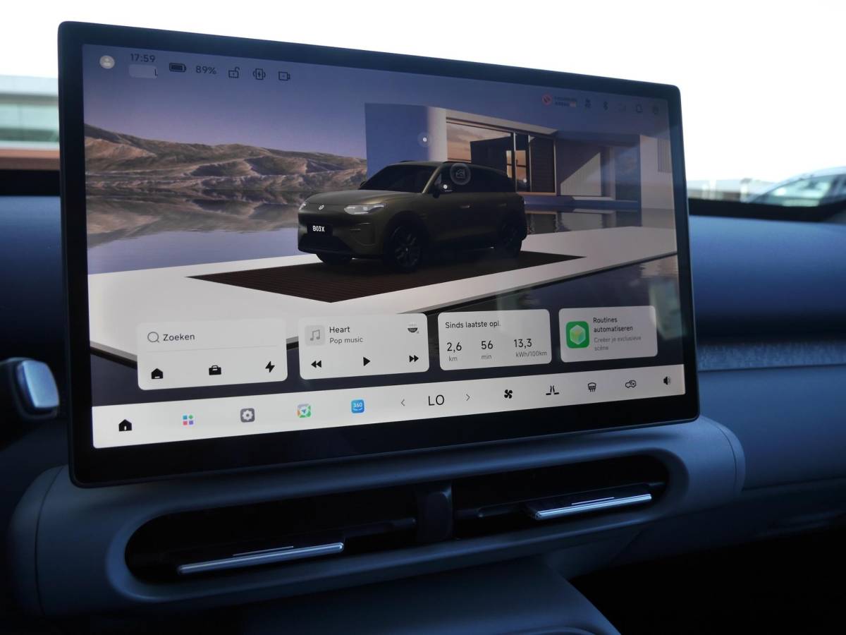 Leapmotor B03X Leapmotor B03X ProMax Design 53 kWh | Nieuw | Hoge instap | Camera | 18inch velgen | Carplay | Navigatie | Keyless entry en start