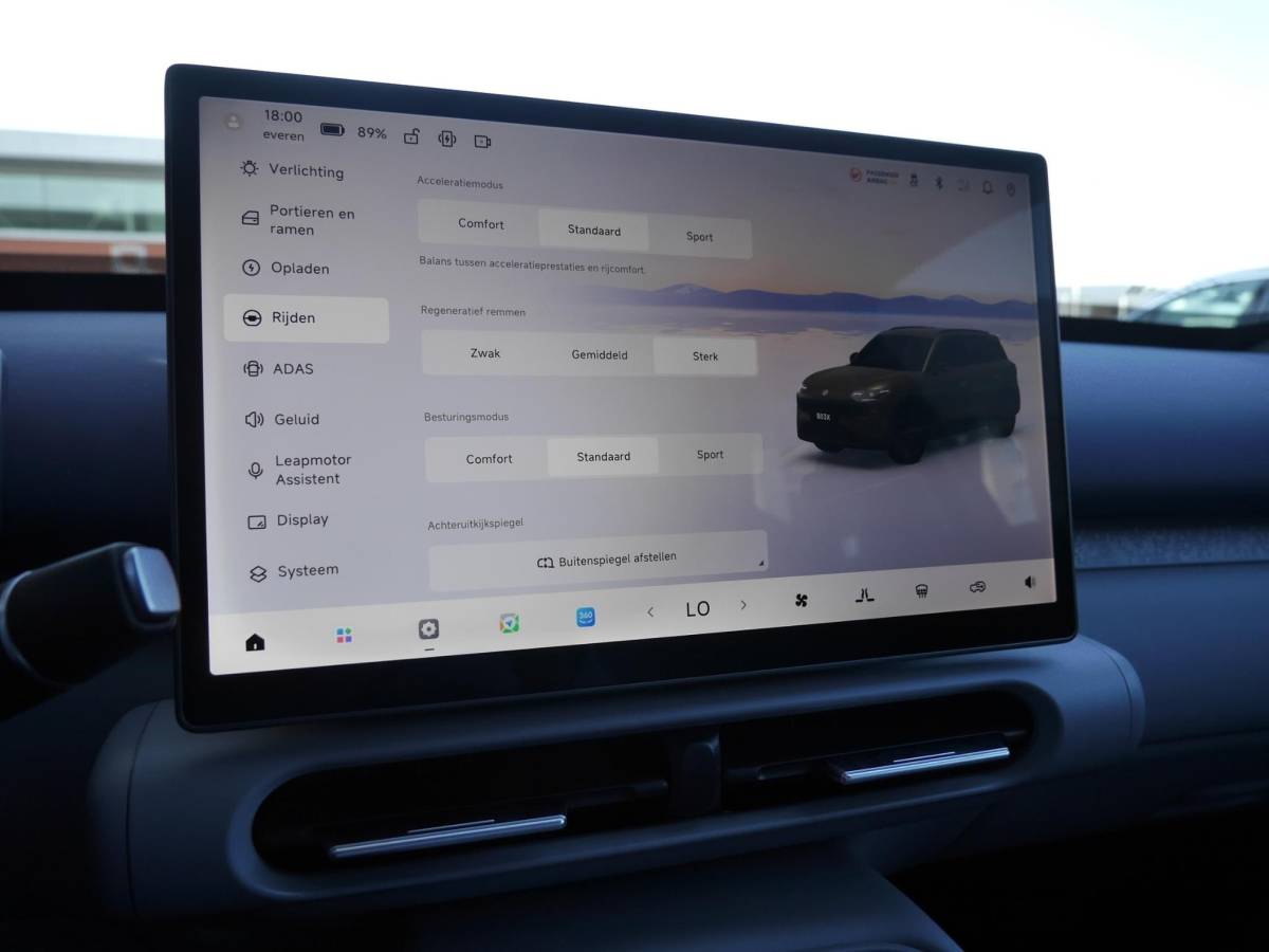 Leapmotor B03X Leapmotor B03X ProMax Design 53 kWh | Nieuw | Hoge instap | Camera | 18inch velgen | Carplay | Navigatie | Keyless entry en start