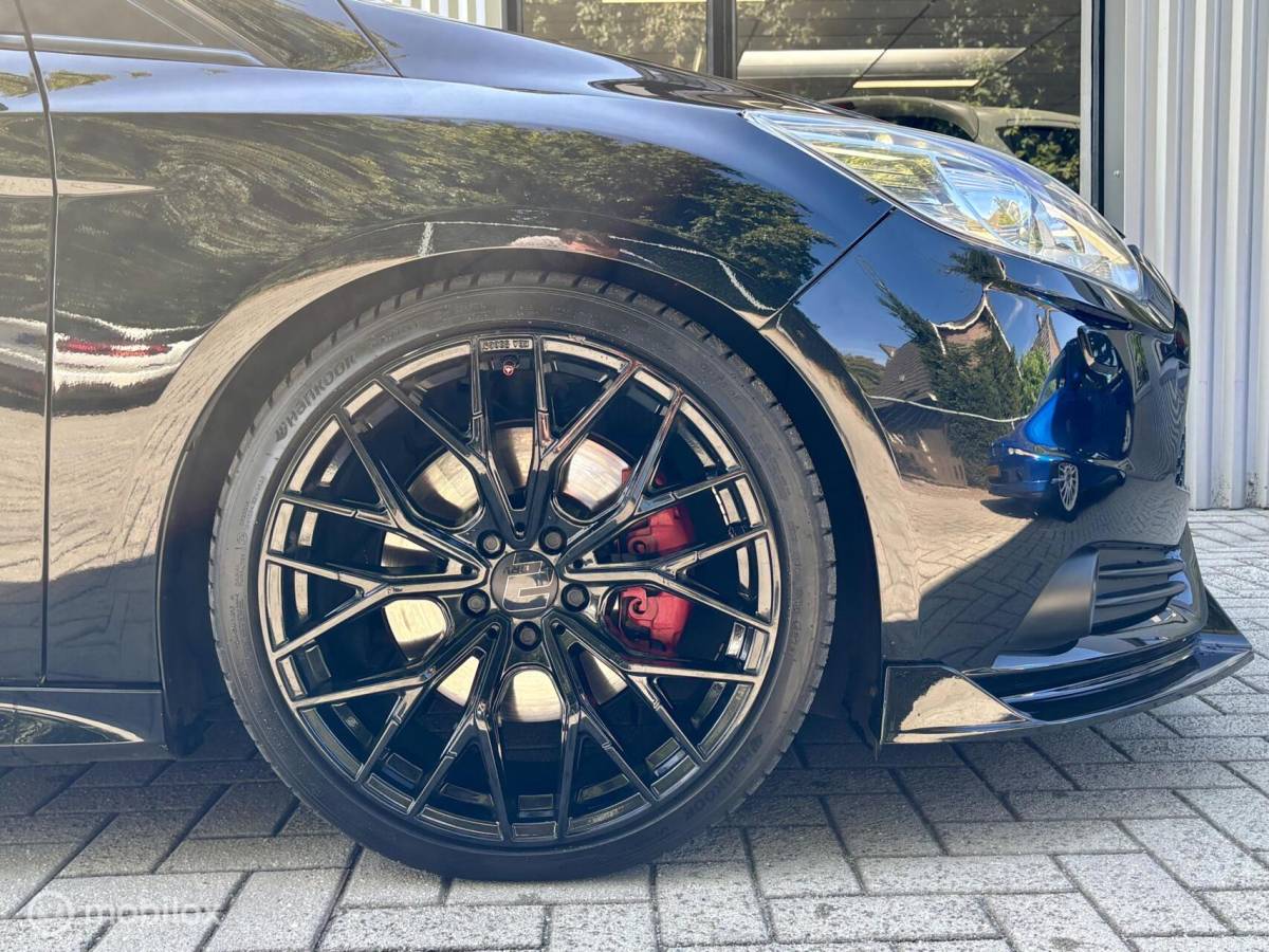 Ford Focus Ford Focus 2.0 EcoBoost ST. SCHUIFDAK, NAVI, CAMERA, STOELVERWARMING