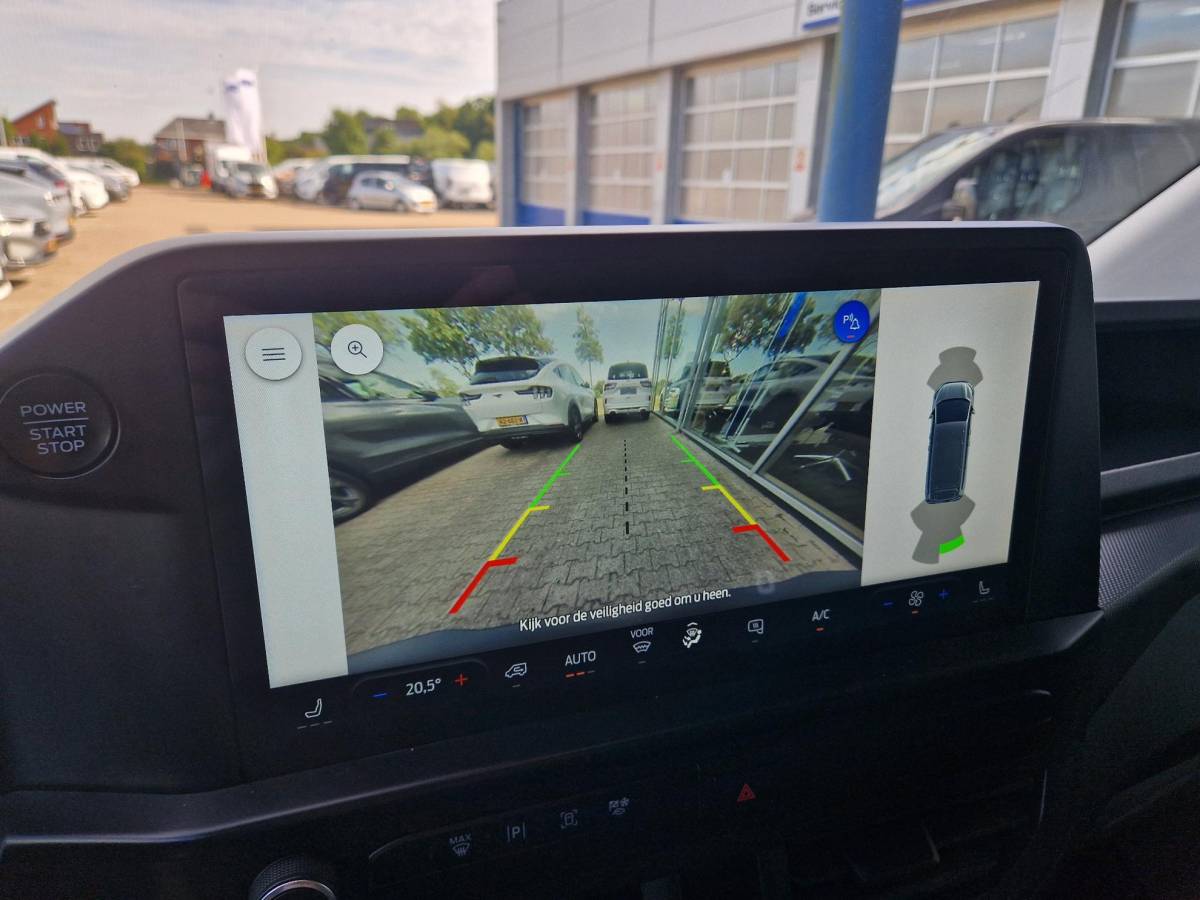 Ford Transit Custom Ford Transit Custom 300 2.0 TDCI L2H1 Trend 19.000 KM | Prof. laadruimte betimmering incl. bindrails | Navigatie | Achteruitrijcamera | Winterpack