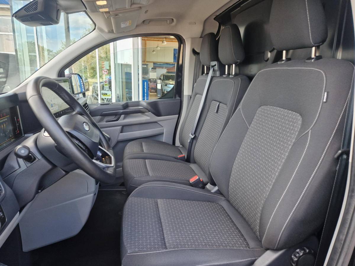 Ford Transit Custom Ford Transit Custom 300 2.0 TDCI L2H1 Trend 19.000 KM | Prof. laadruimte betimmering incl. bindrails | Navigatie | Achteruitrijcamera | Winterpack