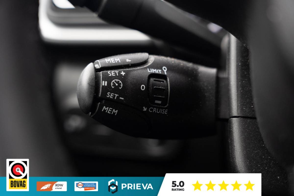 Citroën C3 Citroen C3 1.2 PureTech Shine | Cruise Control | Camera |