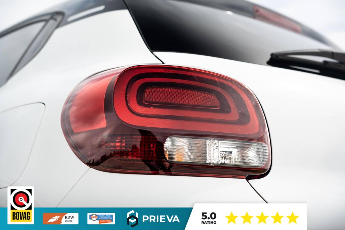 Citroën C3 Citroen C3 1.2 PureTech Shine | Cruise Control | Camera |