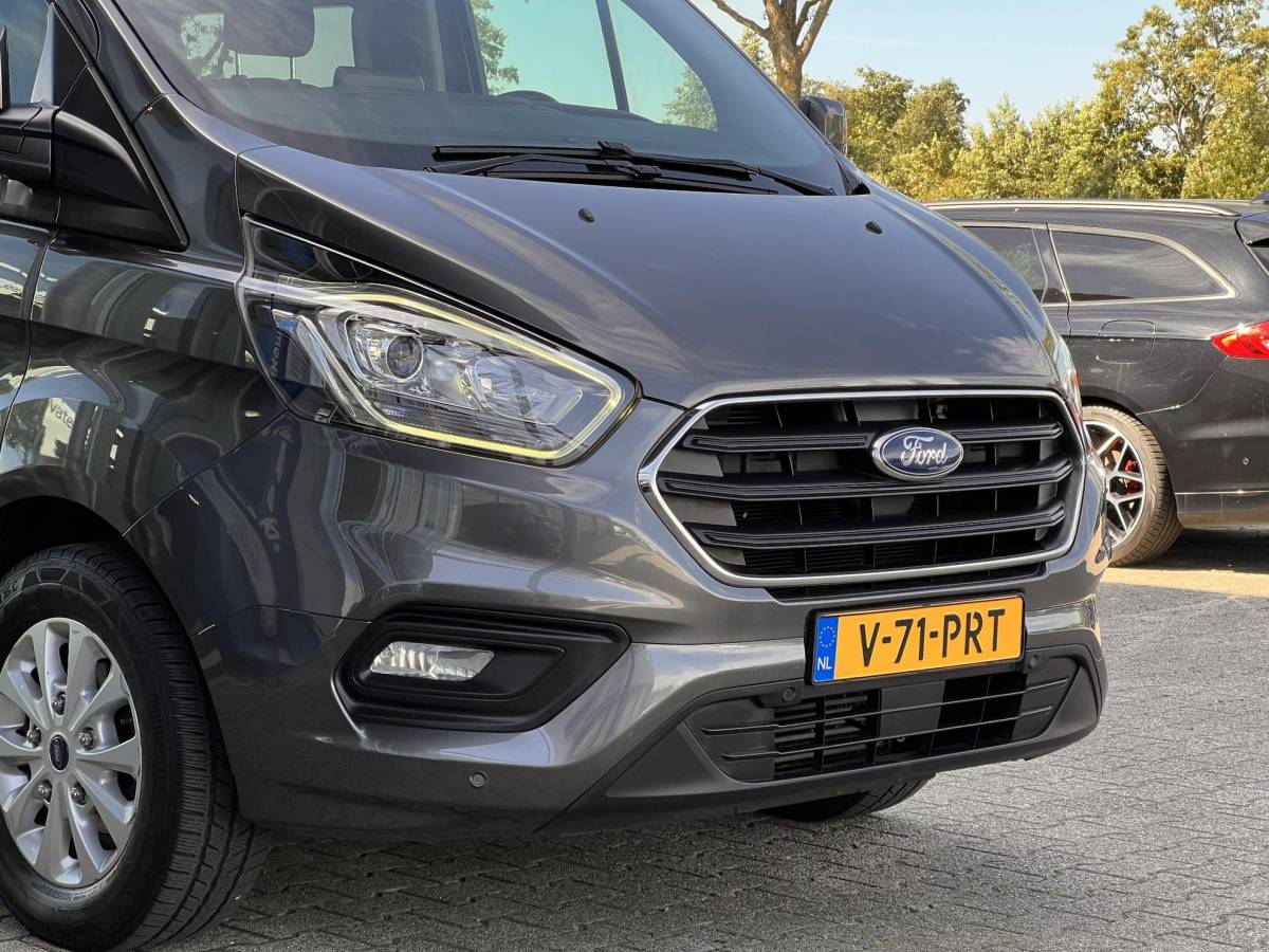 Ford Transit Custom Ford Transit Custom 320 2.0 TDCI L2H1 Limited DC | 125.000 KM | Betimmerde Laadruimte | Navigatie | Adaptieve Cruise Control | Stoelverwarming |