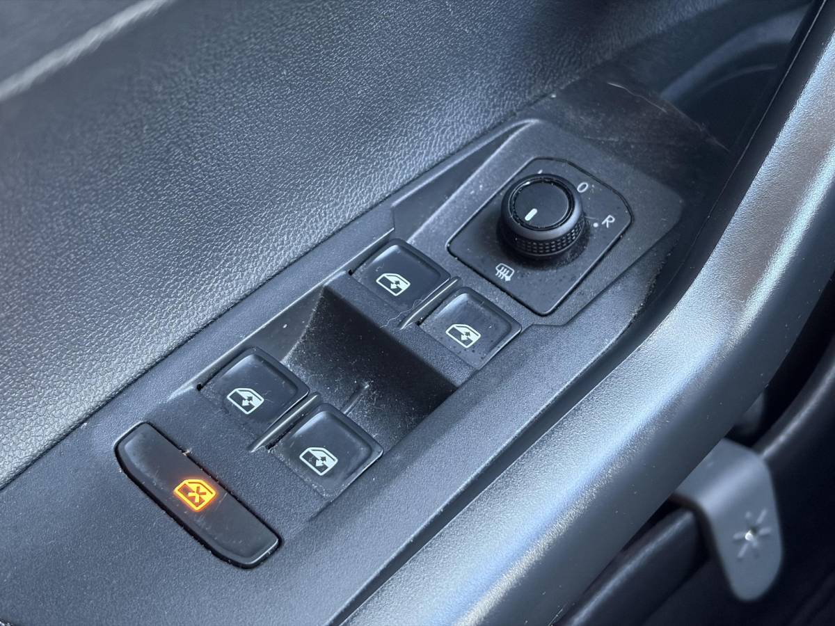 Volkswagen Polo Volkswagen Polo 1.0 MPI Comfortline ✓2e Eigenaar✓Camera✓Carplay✓Clima✓Cruise✓Zeer Zuinig✓Weinig km✓N.A.P✓Apk tot 02-2027