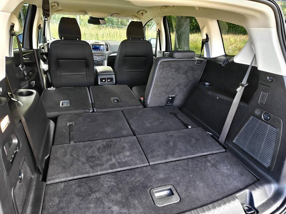 Ford S-Max Ford S-Max 2.5i HEV 7P AUTOMAAT | CLIMA | NAVI | CRUISE | CAMERA | SENSOREN |