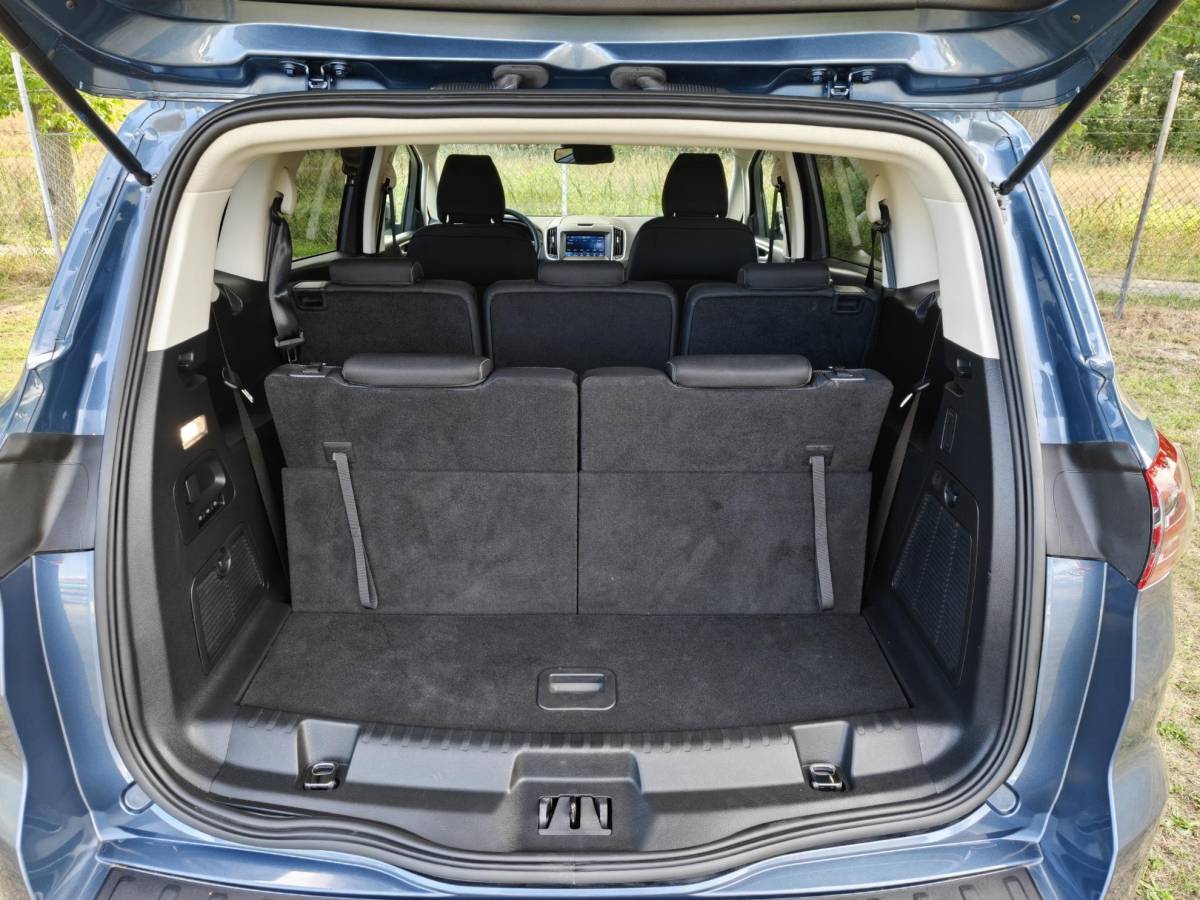 Ford S-Max Ford S-Max 2.5i HEV 7P AUTOMAAT | CLIMA | NAVI | CRUISE | CAMERA | SENSOREN |