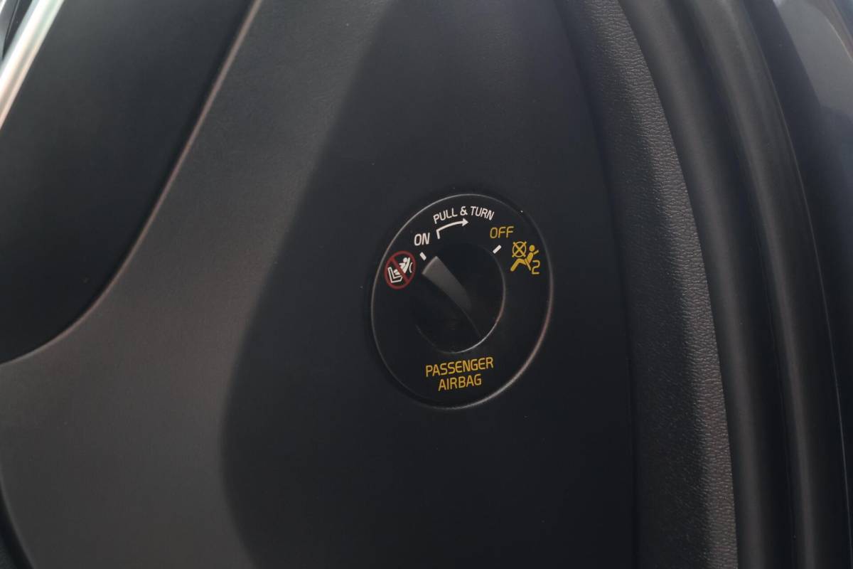 Volvo V60 Volvo V60 T6 Recharge AWD Plus Dark | Stoelverwarming | Trekhaak | Parkeercamera | Panoramadak | H/K | Pilot Assist | Keyless