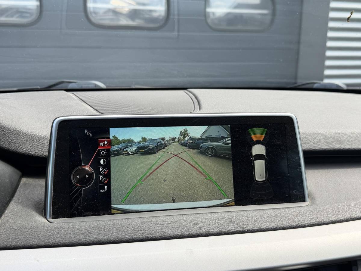 BMW X5 BMW X5 xDrive40e | Panoramadak | Head-Up Display | Camera | Elektrische Trekhaak | Elektrische Achterklep |