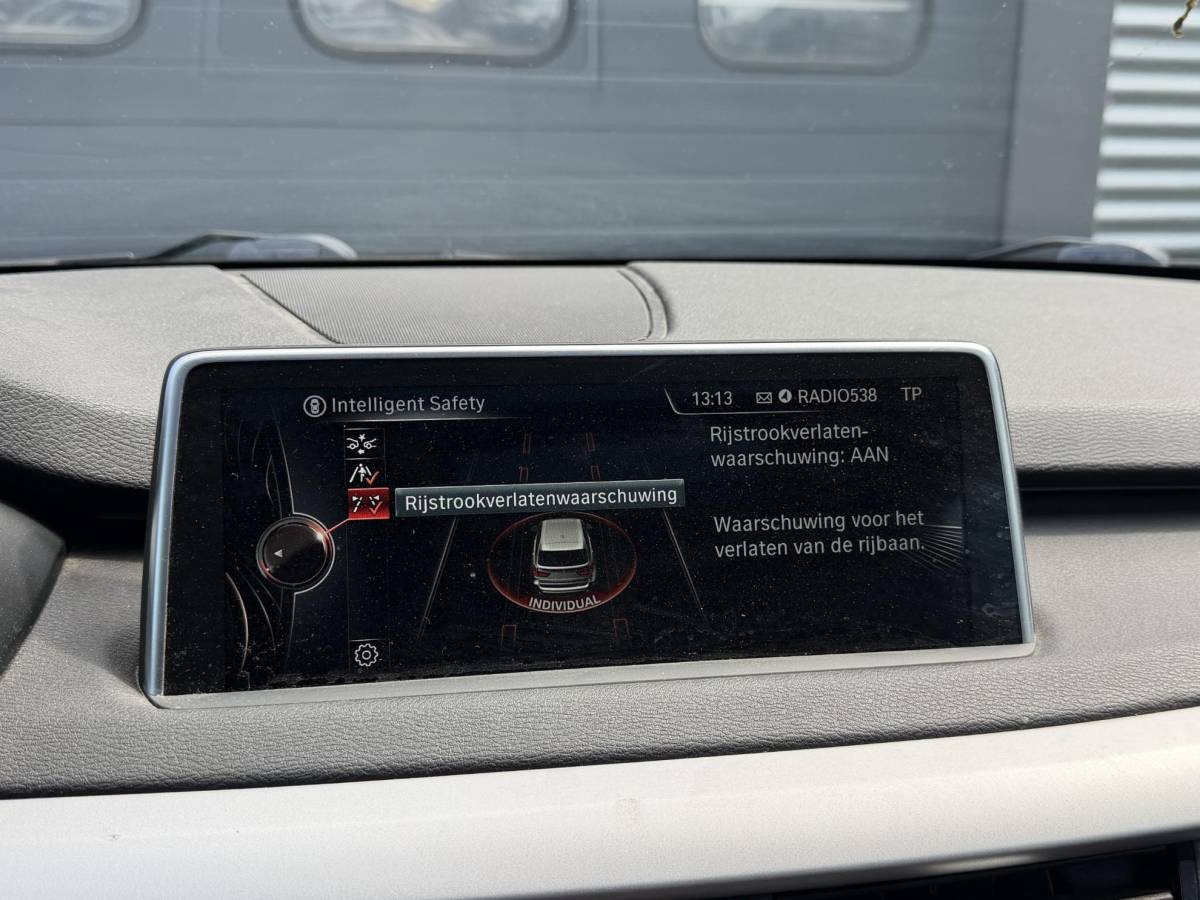 BMW X5 BMW X5 xDrive40e | Panoramadak | Head-Up Display | Camera | Elektrische Trekhaak | Elektrische Achterklep |