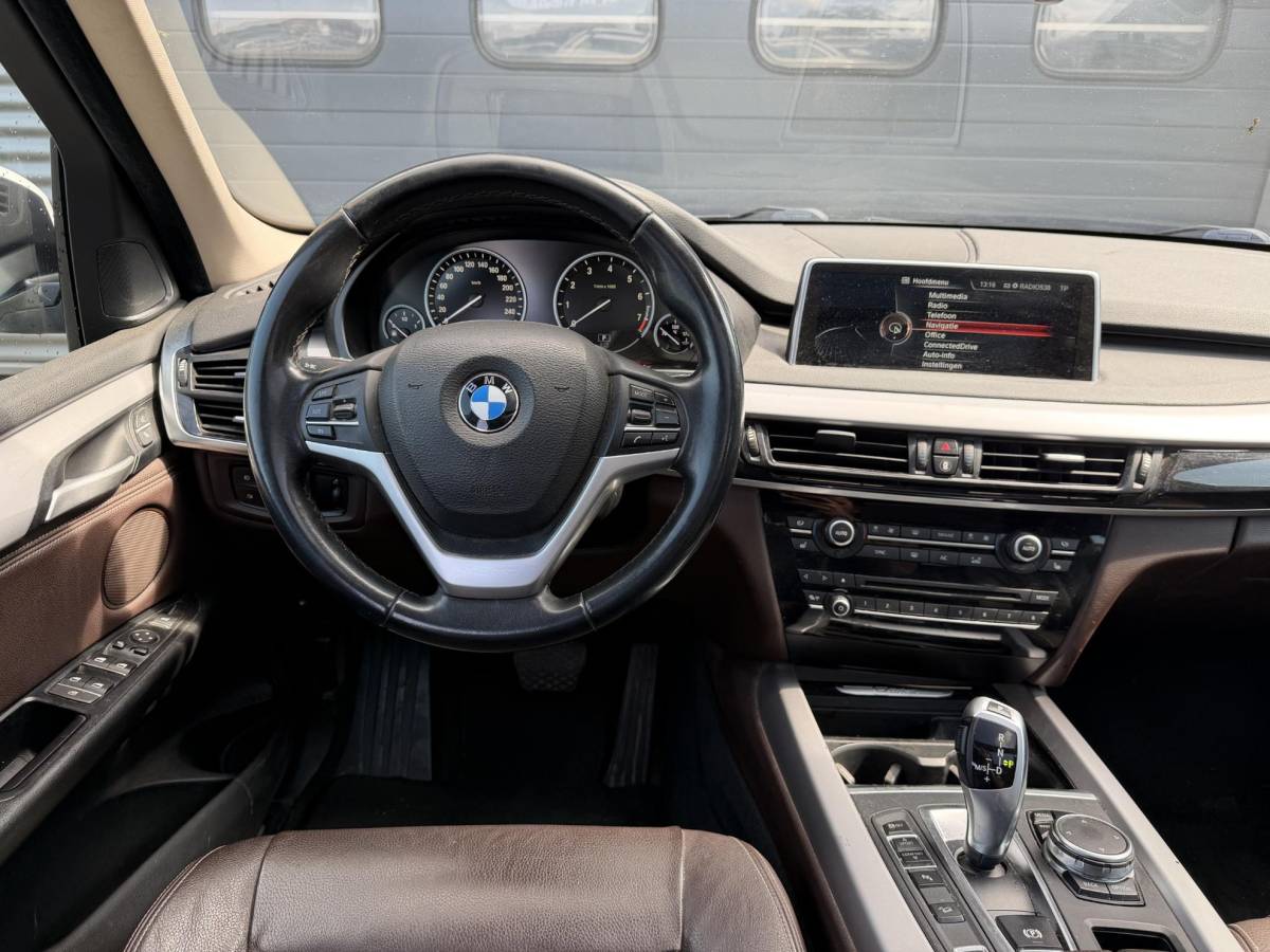 BMW X5 BMW X5 xDrive40e | Panoramadak | Head-Up Display | Camera | Elektrische Trekhaak | Elektrische Achterklep |
