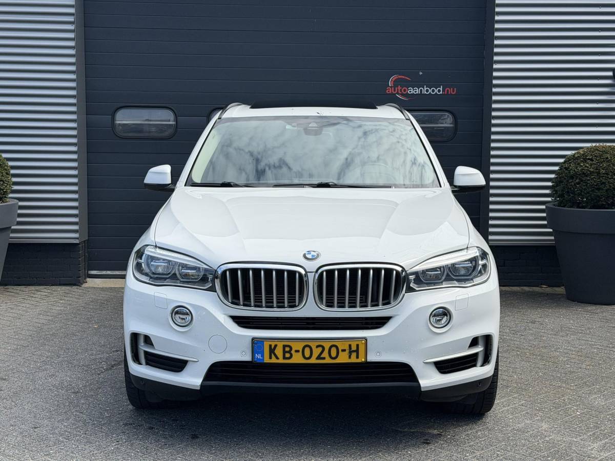 BMW X5 BMW X5 xDrive40e | Panoramadak | Head-Up Display | Camera | Elektrische Trekhaak | Elektrische Achterklep |