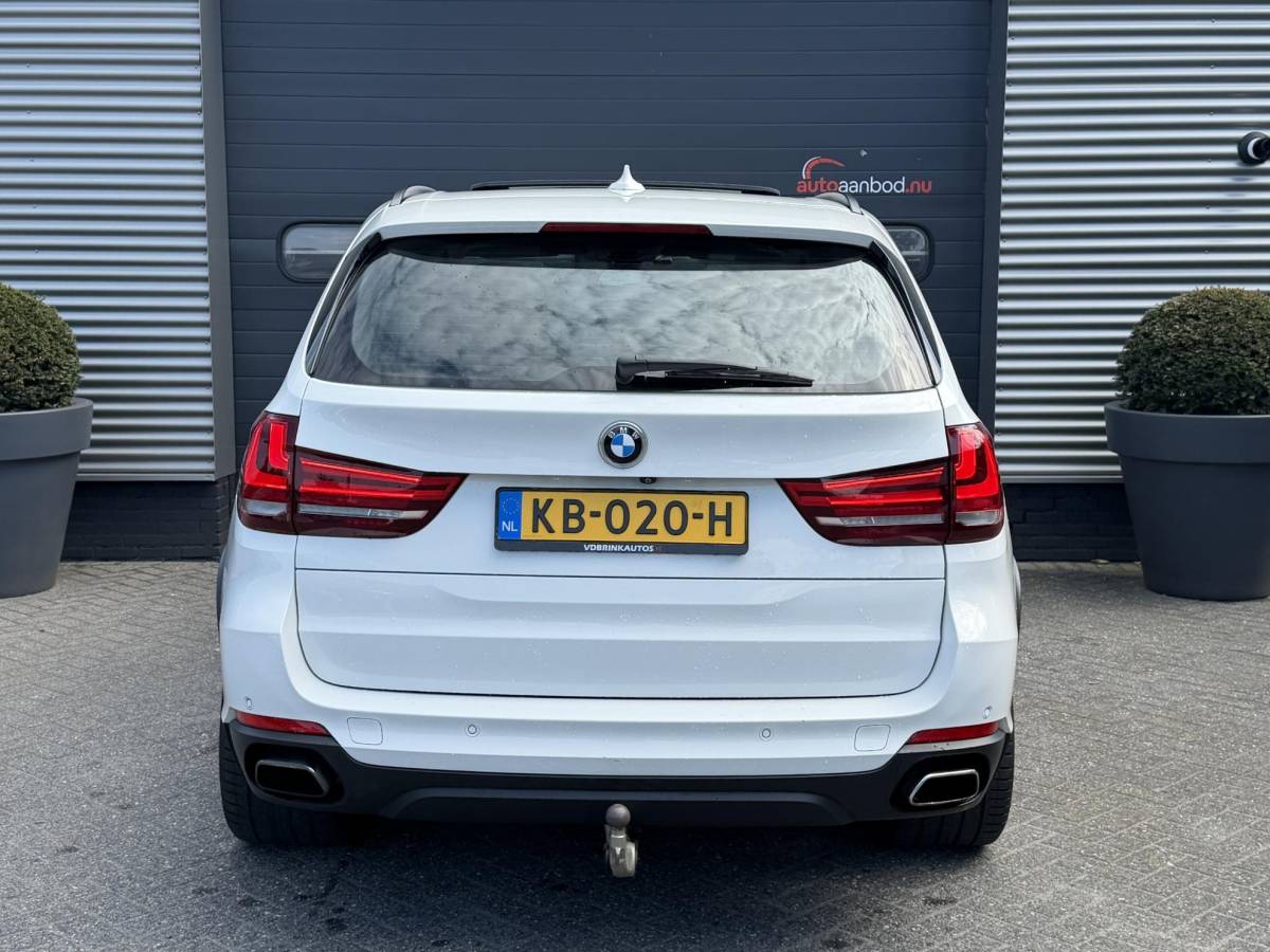 BMW X5 BMW X5 xDrive40e | Panoramadak | Head-Up Display | Camera | Elektrische Trekhaak | Elektrische Achterklep |
