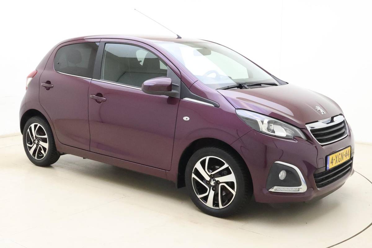 Peugeot 108 Peugeot 108 1.0 e-VTi Allure 68pk | 5 Deurs | Climate Control | Camera | Lichtmetalen Velgen | Bluetooth | Dealeronderhouden