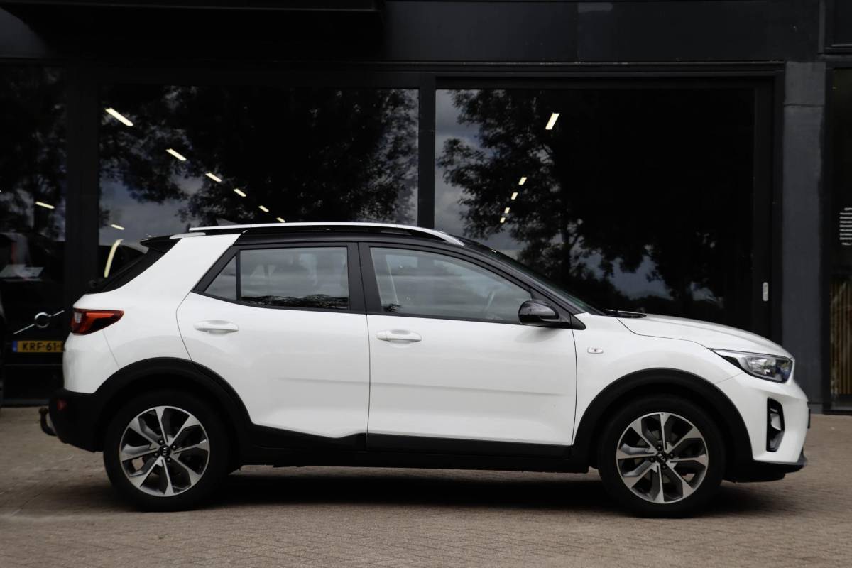 Kia Stonic Kia Stonic 1.0 T-GDi DynamicLine | Camera | Navigatie | Trekhaak | Cruise Control