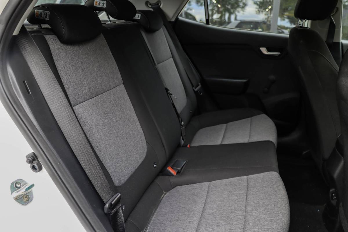 Kia Stonic Kia Stonic 1.0 T-GDi DynamicLine | Camera | Navigatie | Trekhaak | Cruise Control