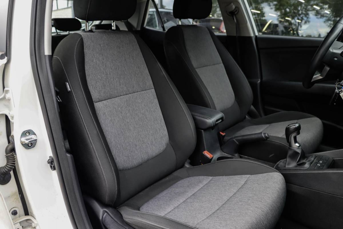 Kia Stonic Kia Stonic 1.0 T-GDi DynamicLine | Camera | Navigatie | Trekhaak | Cruise Control