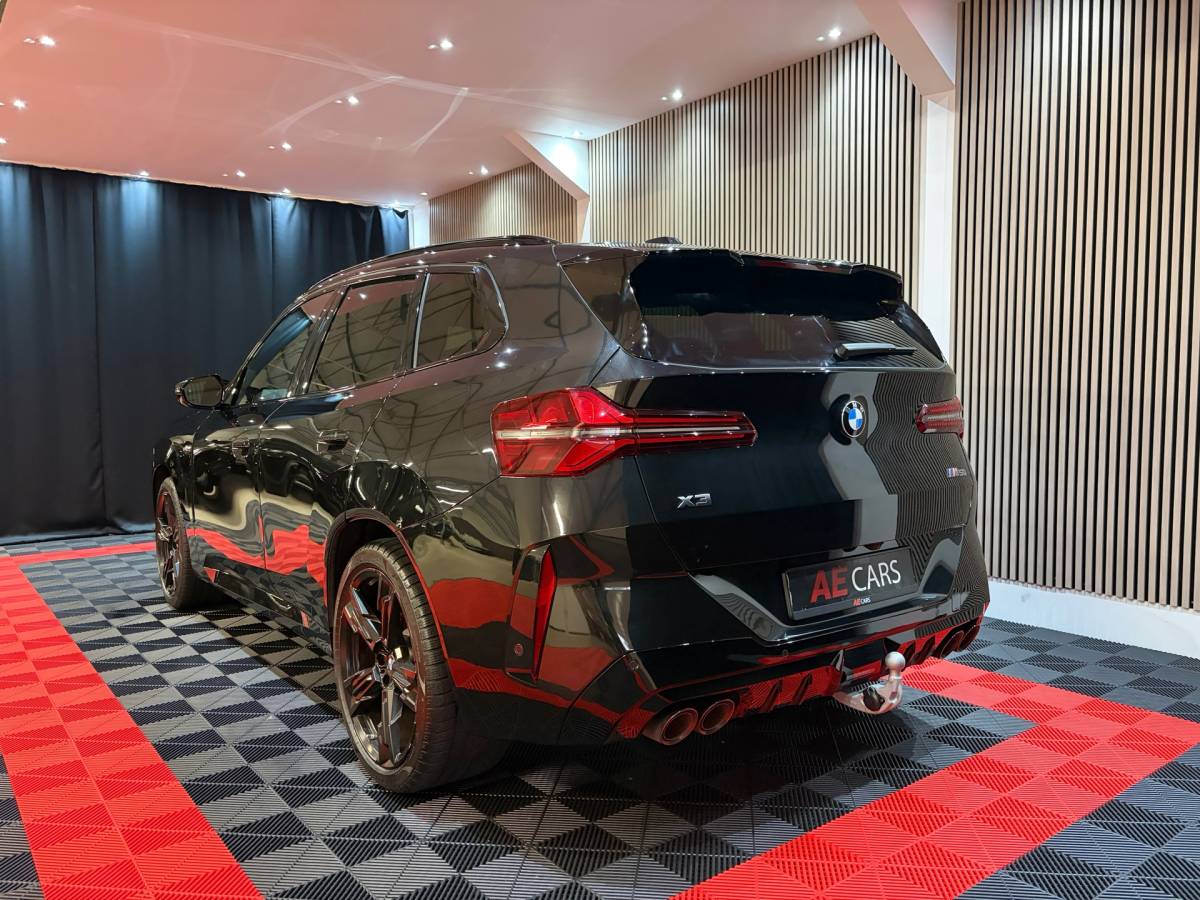 BMW X3 BMW X3 M50 398pk Aut 2025 Zwart M Sportpakket Pro | Pano |