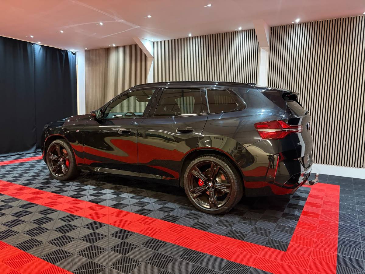BMW X3 BMW X3 M50 398pk Aut 2025 Zwart M Sportpakket Pro | Pano |