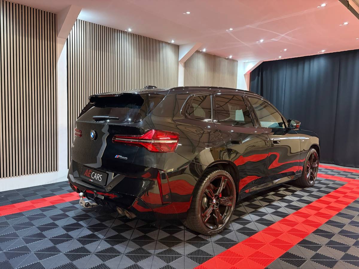 BMW X3 BMW X3 M50 398pk Aut 2025 Zwart M Sportpakket Pro | Pano |