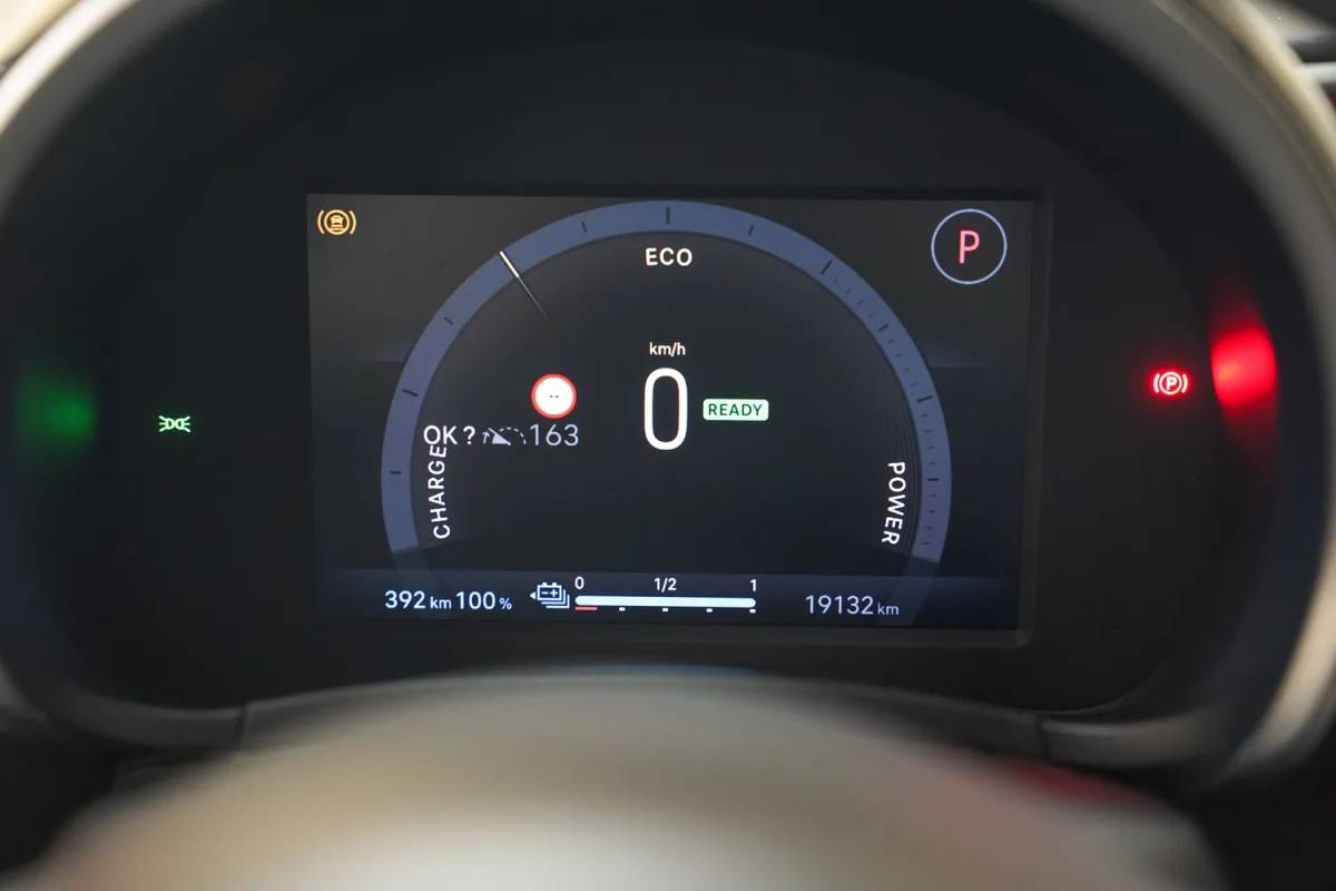 Fiat 600e Fiat 600e RED 54 kWh [ LED Apple/Android Climate Cruise ]