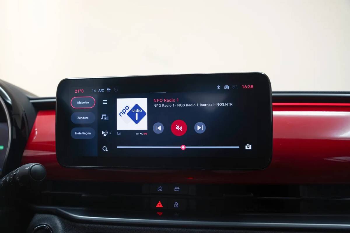 Fiat 600e Fiat 600e RED 54 kWh [ LED Apple/Android Climate Cruise ]