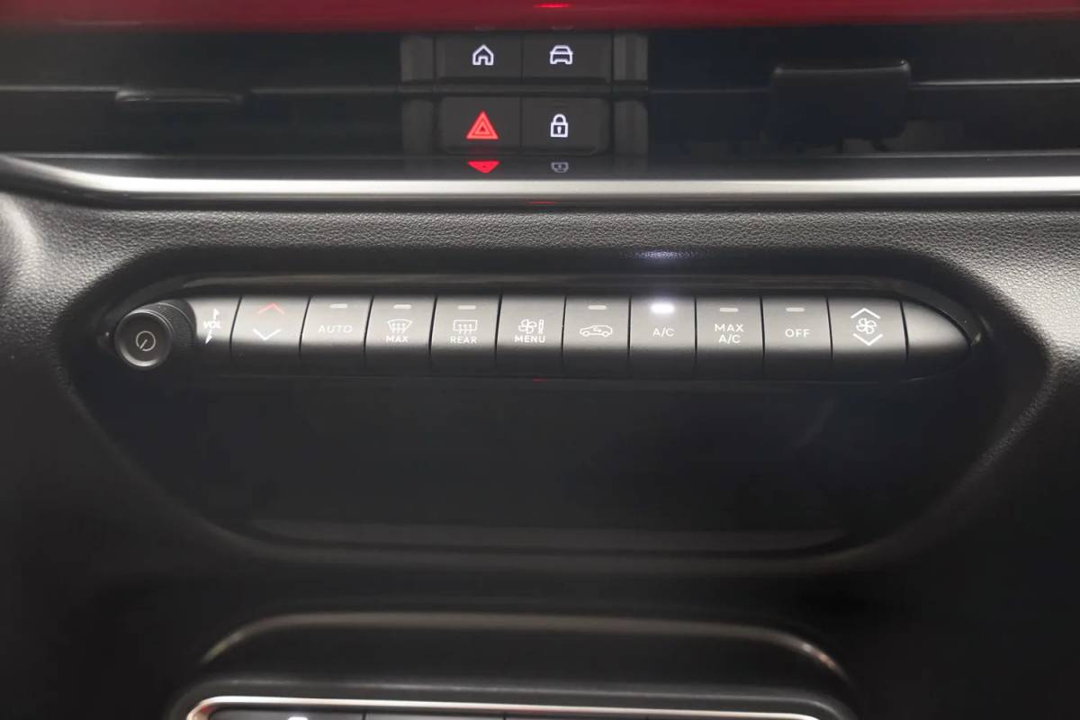 Fiat 600e Fiat 600e RED 54 kWh [ LED Apple/Android Climate Cruise ]