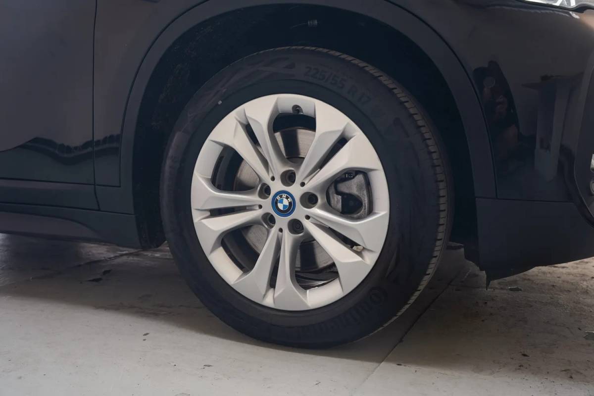 BMW X1 BMW X1 xDrive25e High Executive Aut. [ Head-up Leder Camera Stoelverwarming ]
