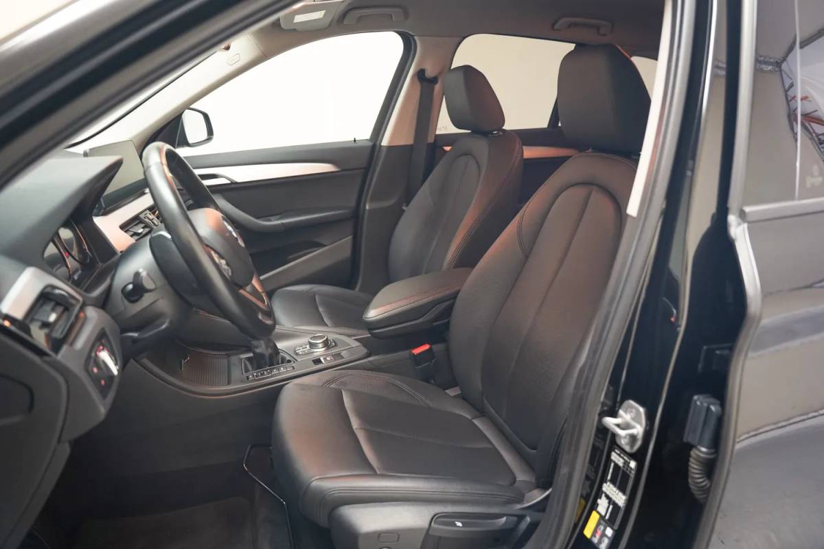 BMW X1 BMW X1 xDrive25e High Executive Aut. [ Head-up Leder Camera Stoelverwarming ]