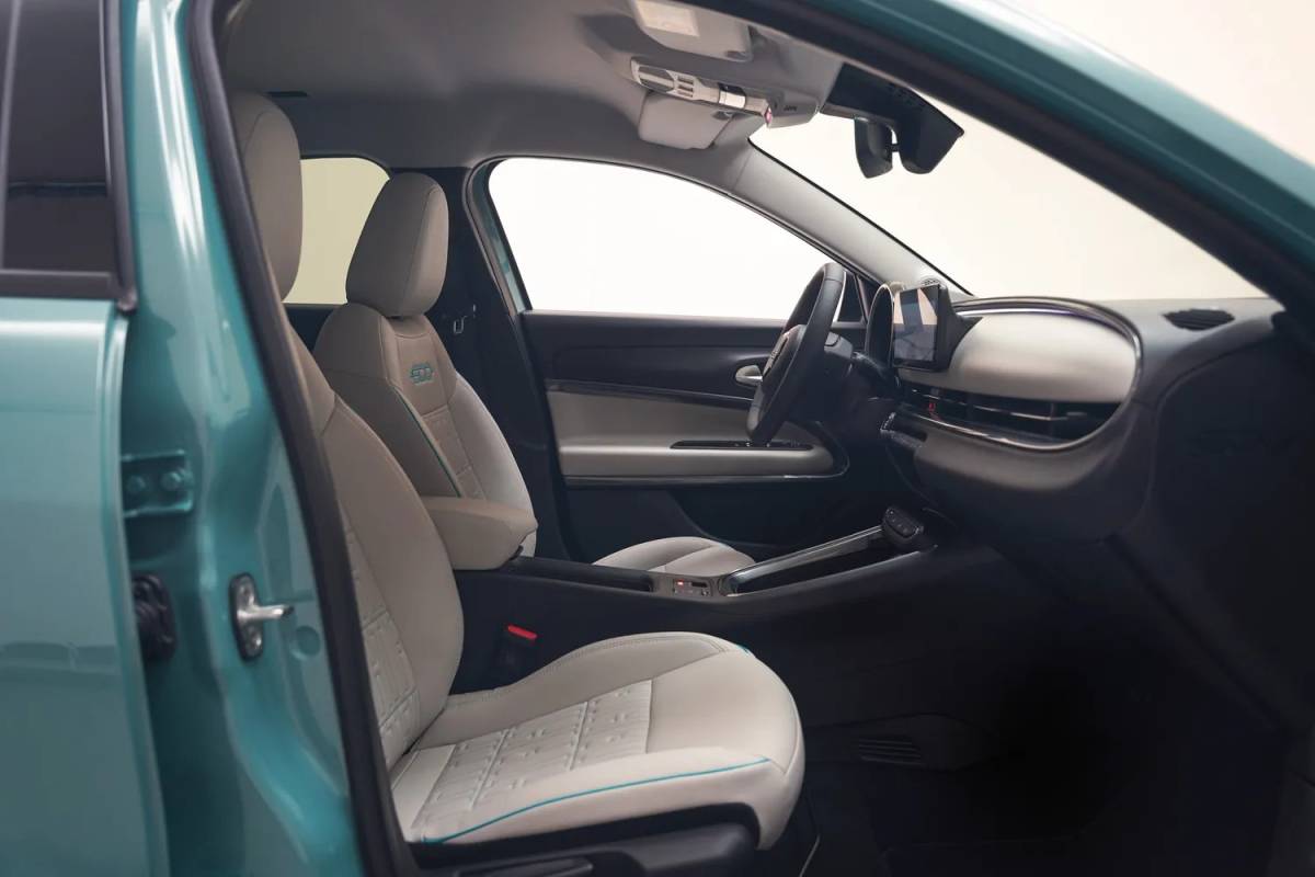 Fiat 600 Fiat 600 600e La Prima 54 kWh [ Navi Camera Apple / Android Leder Stoelverwarming ]