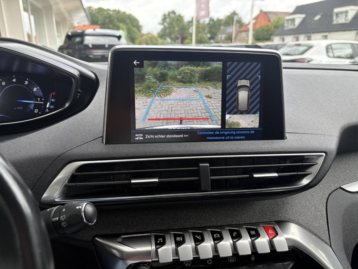 Peugeot 3008 Peugeot 3008 1.2T Automaat Blue Lease Premium | Elektr. achterklep | Dealeronderhouden | Trekhaak | Navigatie | Achteruitrijcamera | Keyless