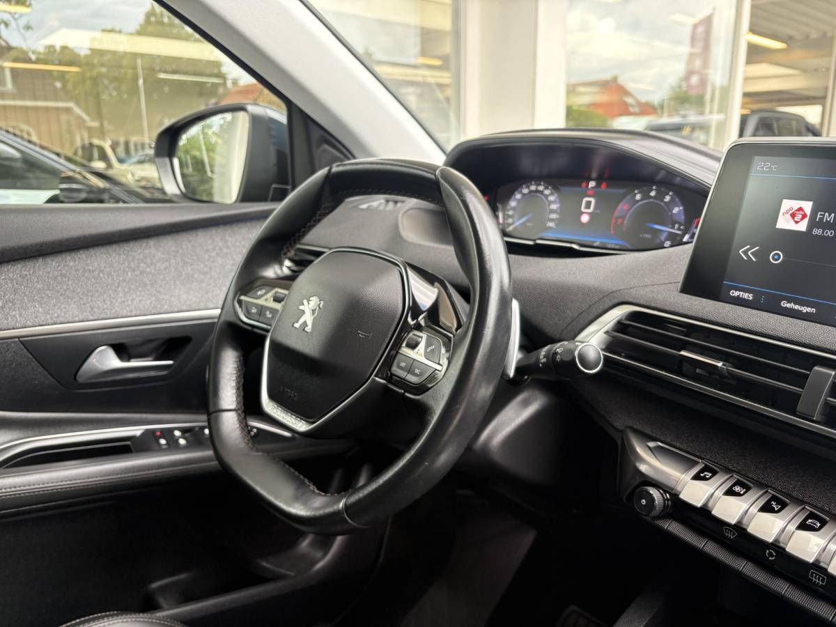 Peugeot 3008 Peugeot 3008 1.2T Automaat Blue Lease Premium | Elektr. achterklep | Dealeronderhouden | Trekhaak | Navigatie | Achteruitrijcamera | Keyless
