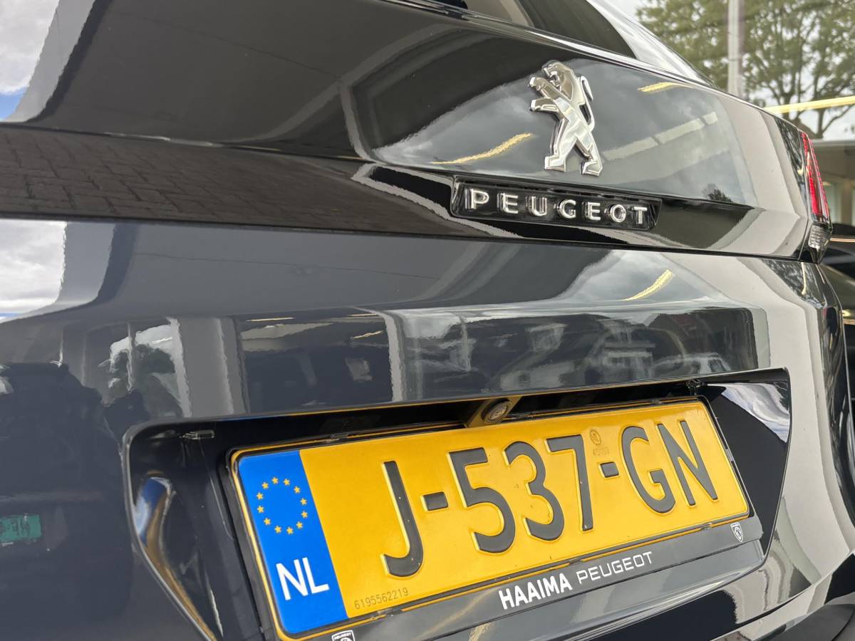 Peugeot 3008 Peugeot 3008 1.2T Automaat Blue Lease Premium | Elektr. achterklep | Dealeronderhouden | Trekhaak | Navigatie | Achteruitrijcamera | Keyless
