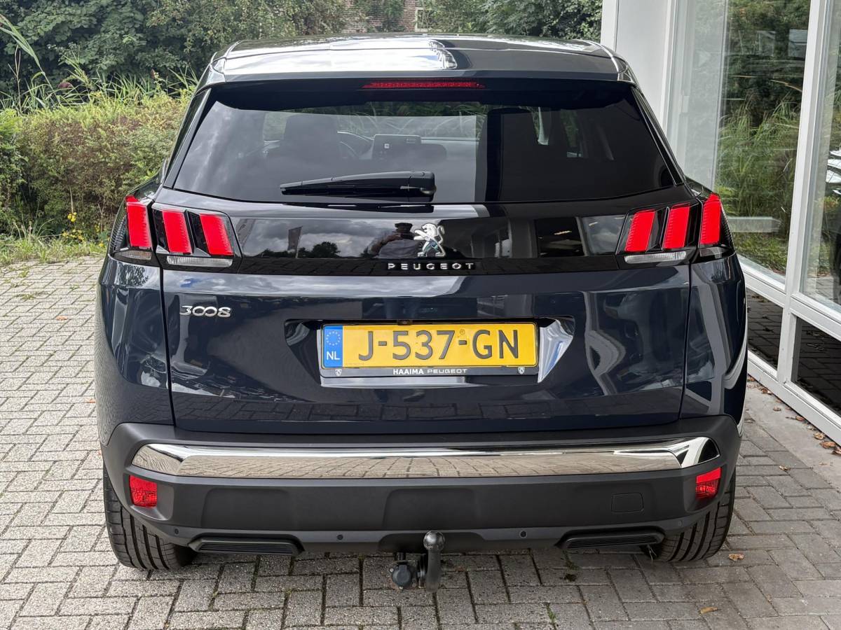 Peugeot 3008 Peugeot 3008 1.2T Automaat Blue Lease Premium | Elektr. achterklep | Dealeronderhouden | Trekhaak | Navigatie | Achteruitrijcamera | Keyless