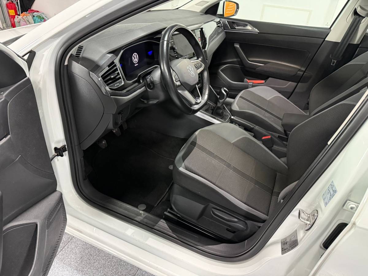 Volkswagen Polo Volkswagen Polo 1.0 TSI Style 1e Eig Apple-Carplay Xenon Virtual Dashboard.