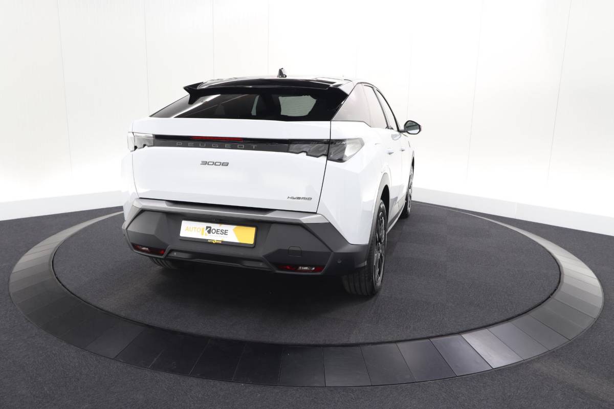 Peugeot 3008 Peugeot 3008 1.2 Hybrid 136 GT | Elektrische Kofferklep | Camera | Adaptieve Cruise Control | Apple CarPlay