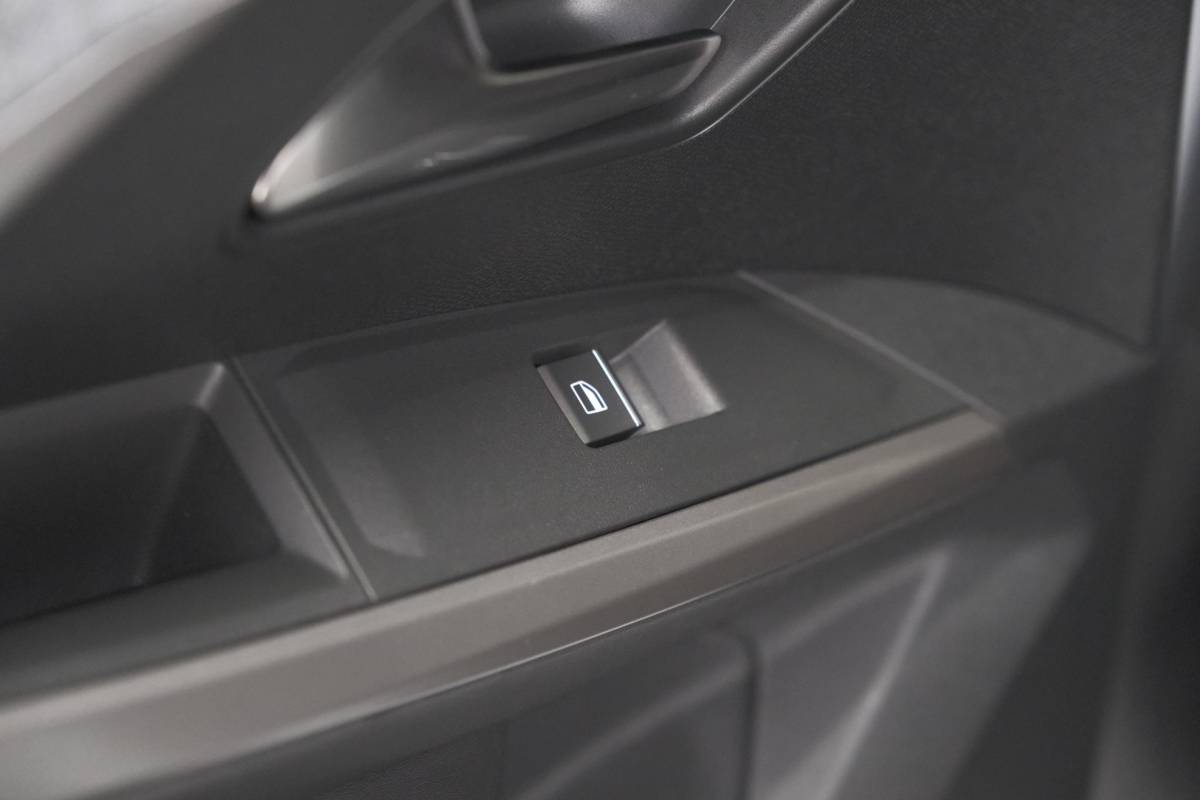 Peugeot 3008 Peugeot 3008 1.2 Hybrid 136 GT | Elektrische Kofferklep | Camera | Adaptieve Cruise Control | Apple CarPlay