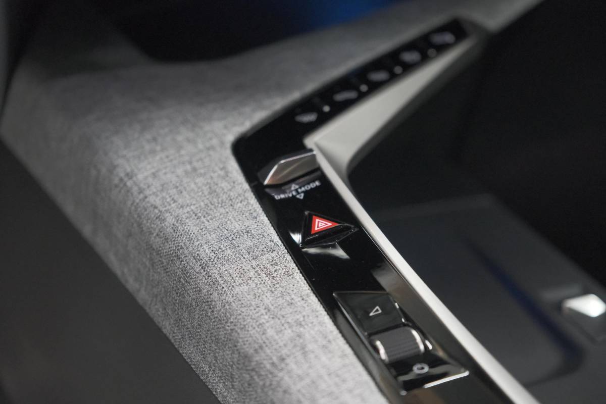 Peugeot 3008 Peugeot 3008 1.2 Hybrid 136 GT | Elektrische Kofferklep | Camera | Adaptieve Cruise Control | Apple CarPlay