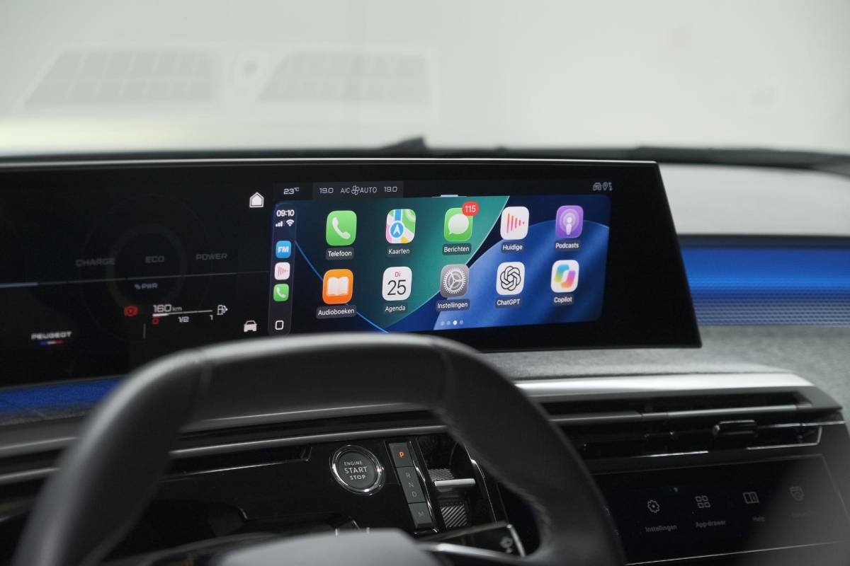 Peugeot 3008 Peugeot 3008 1.2 Hybrid 136 GT | Elektrische Kofferklep | Camera | Adaptieve Cruise Control | Apple CarPlay