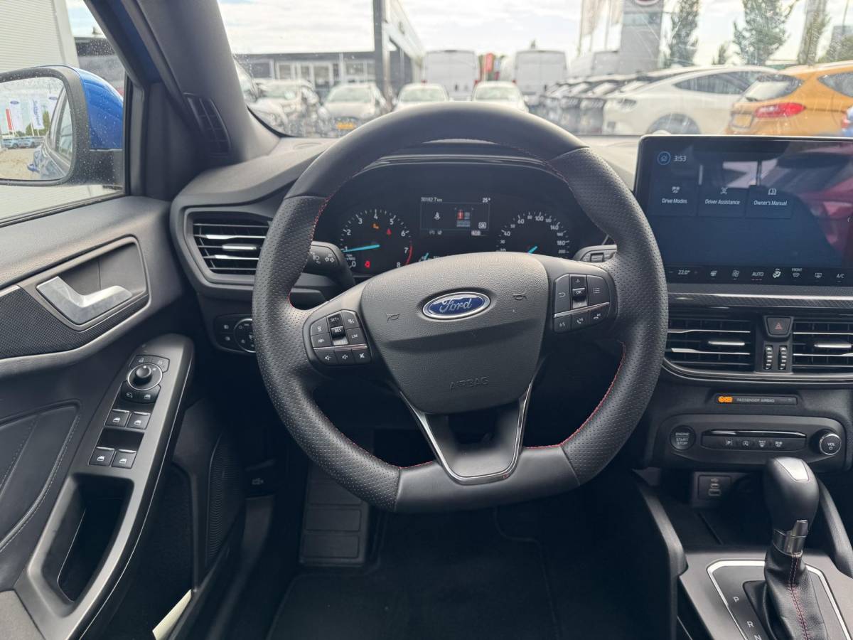 Ford Focus Ford Focus Wagon 1.0 EcoBoost Hybrid ST Line 155pk | Winterpack | Driver Assistance Pack | Orig. NL auto
