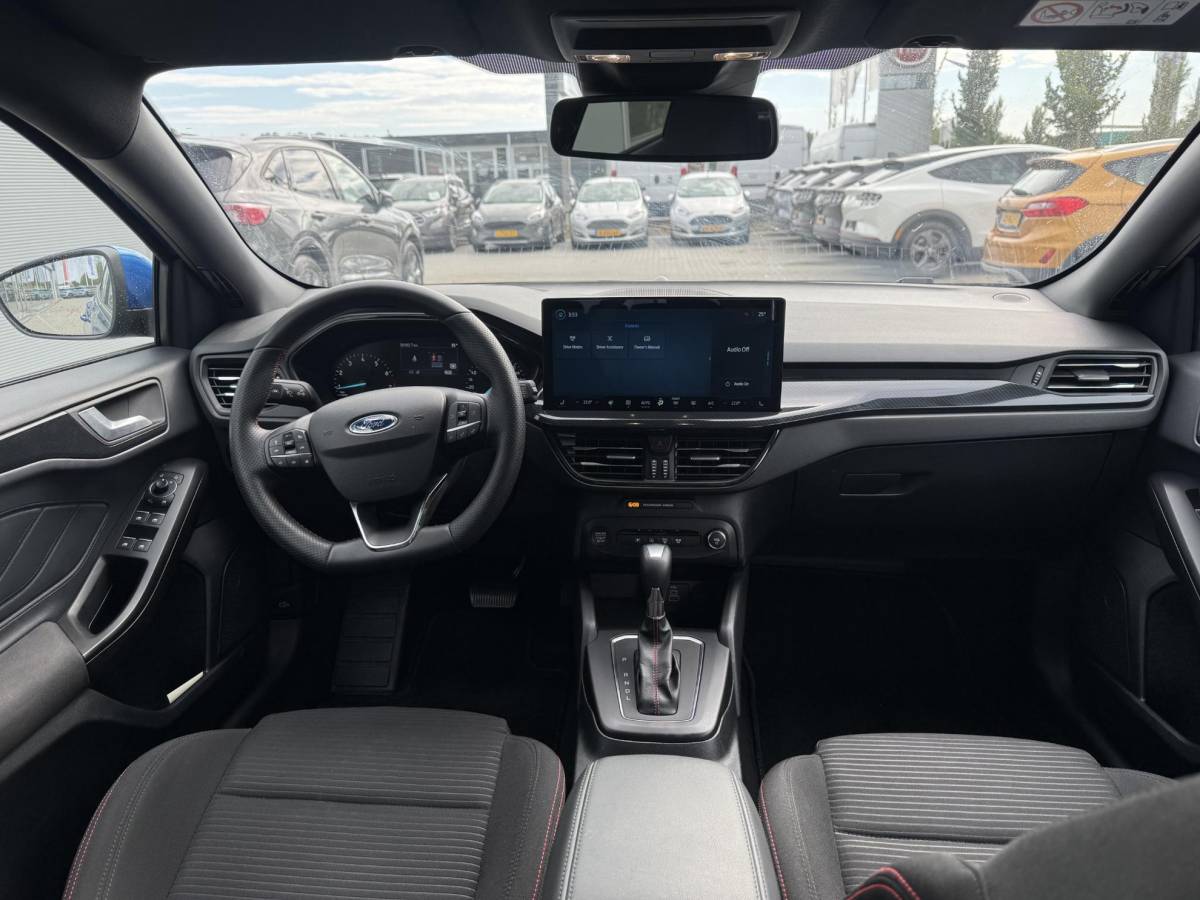 Ford Focus Ford Focus Wagon 1.0 EcoBoost Hybrid ST Line 155pk | Winterpack | Driver Assistance Pack | Orig. NL auto