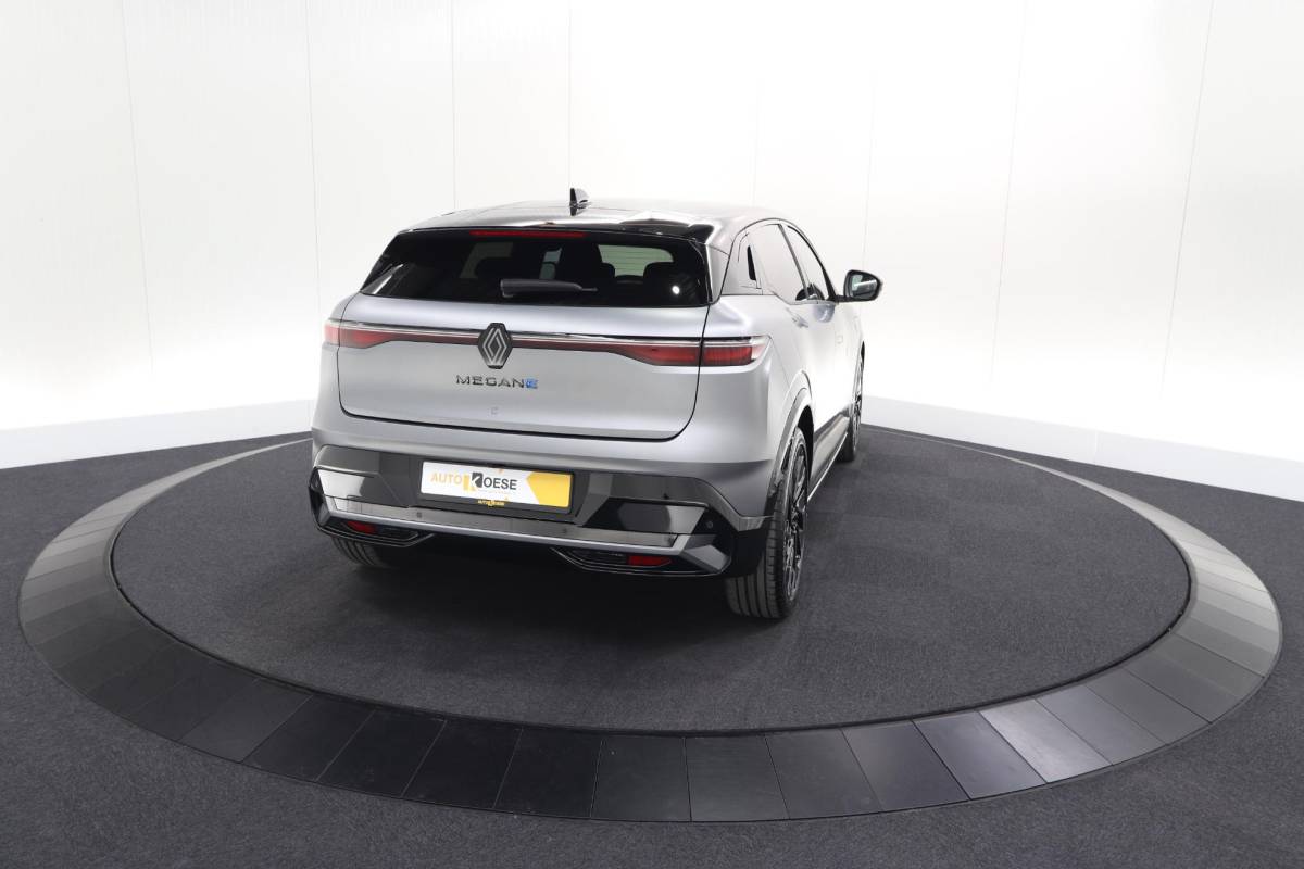 Renault Megane E-Tech Renault Megane E-Tech comfort range esprit alpine 60 kWh | 98,4% SOH | 360 Camera | Adaptieve Cruise Control & Go | Dodehoekdetectie