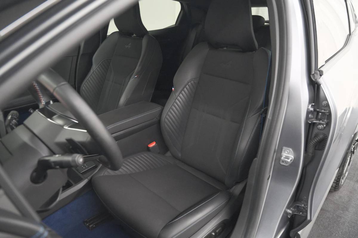 Renault Megane E-Tech Renault Megane E-Tech comfort range esprit alpine 60 kWh | 98,4% SOH | 360 Camera | Adaptieve Cruise Control & Go | Dodehoekdetectie