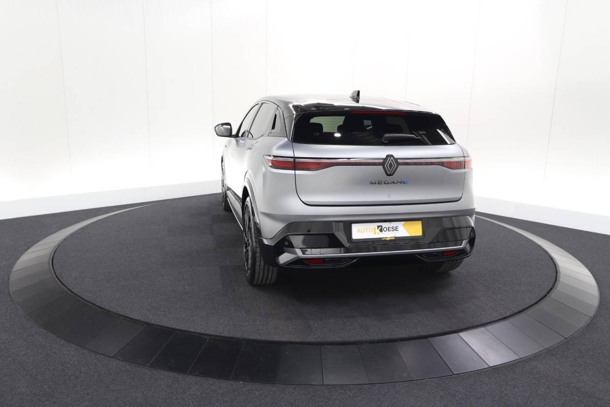 Renault Megane E-Tech Renault Megane E-Tech comfort range esprit alpine 60 kWh | 98,4% SOH | 360 Camera | Adaptieve Cruise Control & Go | Dodehoekdetectie