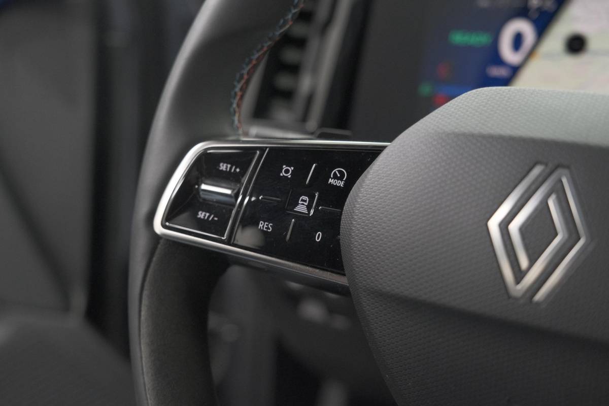 Renault Megane E-Tech Renault Megane E-Tech comfort range esprit alpine 60 kWh | 98,4% SOH | 360 Camera | Adaptieve Cruise Control & Go | Dodehoekdetectie