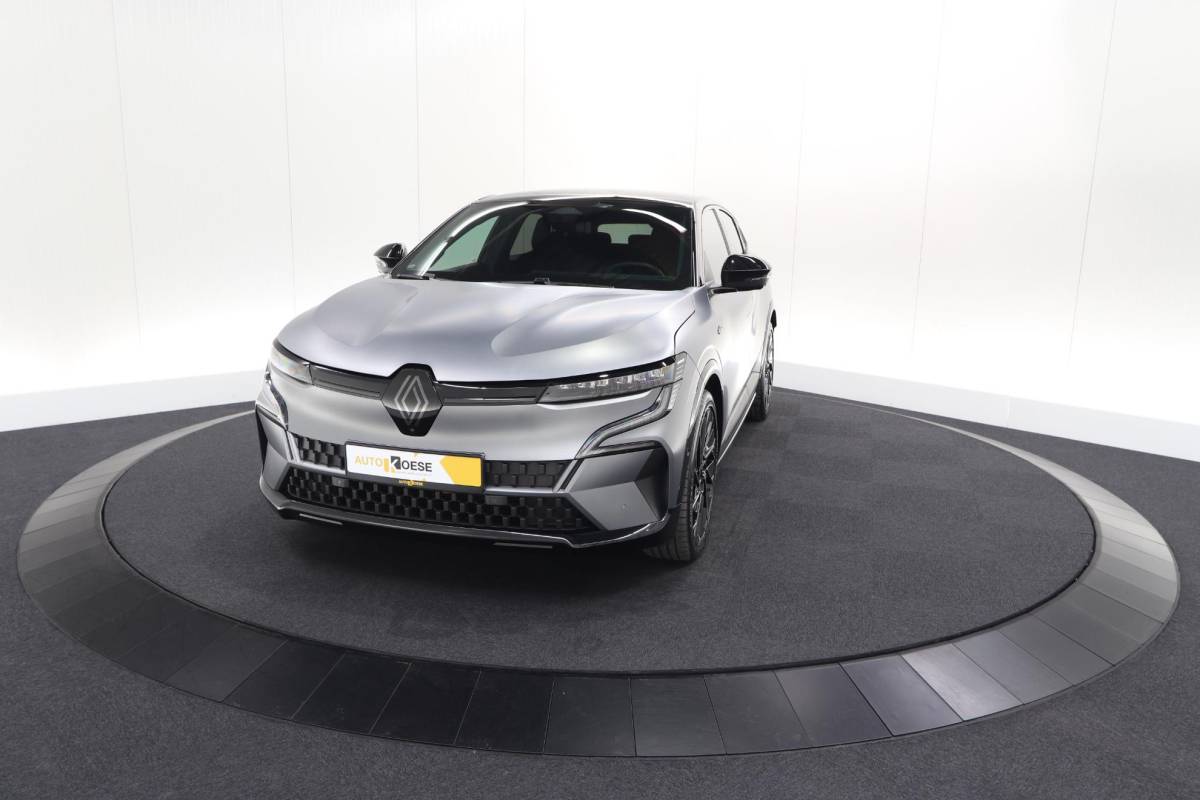 Renault Megane E-Tech Renault Megane E-Tech comfort range esprit alpine 60 kWh | 98,4% SOH | 360 Camera | Adaptieve Cruise Control & Go | Dodehoekdetectie