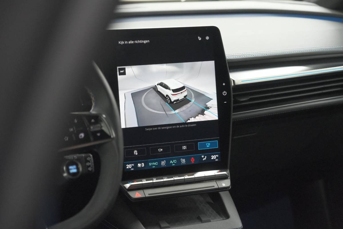 Renault Megane E-Tech Renault Megane E-Tech comfort range esprit alpine 60 kWh | 98,4% SOH | 360 Camera | Adaptieve Cruise Control & Go | Dodehoekdetectie