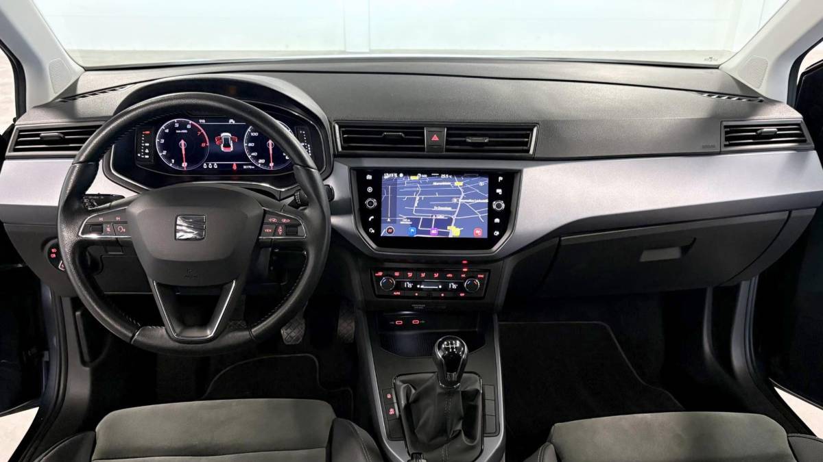 SEAT Arona SEAT Arona 1.0 TSI Style Business Intense | niet in gerookt | complete historie